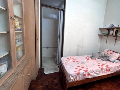 Single Room Private bathroom attached at Georgetown, Penang