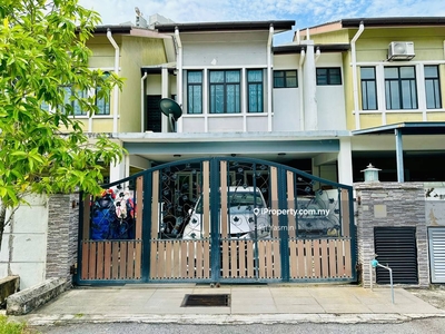2.5 Storey Terrace, Seksyen 2, Taman Puncak Saujana, Kajang.