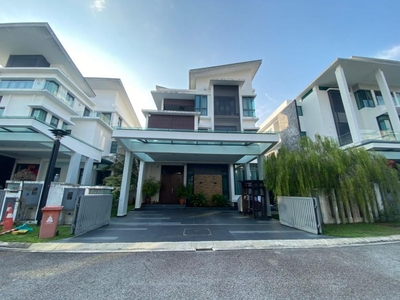 3 Storey Bungalow Casabella Kota Damansara 4000sqft with 7 Rooms Gated