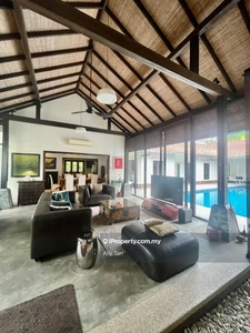 Balinese style Single Storey Villa Leisure Farm Resort