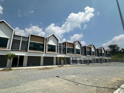 Bandar Bukit Puchong Andira Corner Shoplot