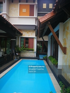 Beautiful Freehold Bungalow with swimming pool next to Midvalley