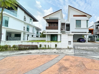 Freehold Double Storey Bungalow, Glenmarie Gardens, Shah Alam