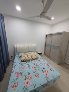 Kenwingston Avenue Brand New 2 Rooms Fully Furnished Corner Unit For Rent