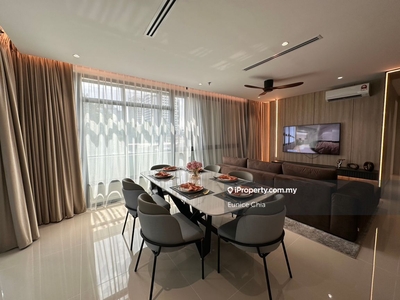 Luxury Residence all come with private lift & fully furnished with ID