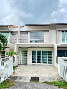 Newly Refurbish Double Storey Terrace House (SP1) Bandar Saujana Putra, Selangor For Sale