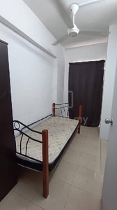 Room for rent in Bayan Baru