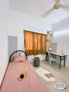Single Room at SS2, ⭐Near to Chow Yang , Atria Mall , LRT Taman Bahagia , 3 Damansara, SS2 Square