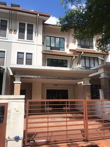Stunning 5-Bedroom House for Rent @Bandar Kinrara 9