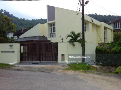 2 Storey Bungalow With Huge Land Further Mark Down