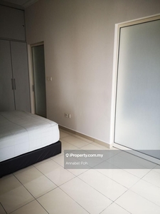 231tr 1 room for Rent