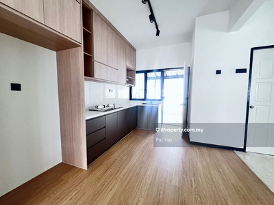 A renovated house in commercial area for rent