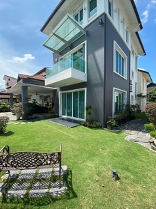 Bandar Enstek Bandar - Bungalow Concept House Freehold & Gated Guarded !