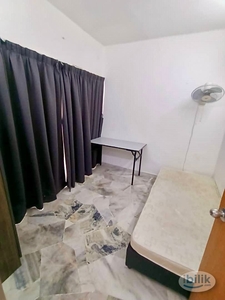 Bandar Puchong Jaya Jalan Tempua Single Comfy Room To Rent