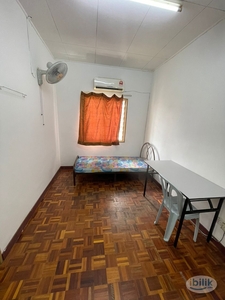 Cheras Alam Damai, Damai Bakti Middle Room To Rent