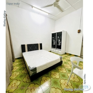 【Close to CIQ】Master Room at Taman Sentosa, Johor Bahru