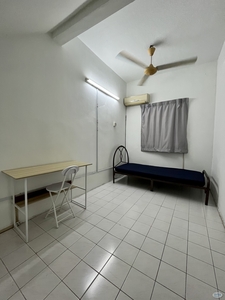 Comfy Single Room Rent in BU1, Bandar Utama Near Centrepoint Bandar Utama