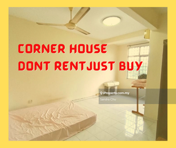 Corner house for sale, got lift and parking, very cheap in kepong