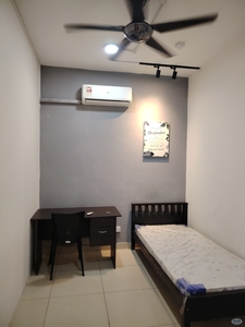 Cozy single room beside MAHSA university fully furnished