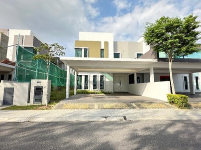 FREEHOLD Seaview 8 Residence 2 storey Semi-D Padang temu Ujong Pasir