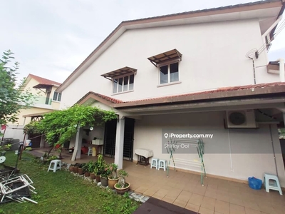 Fully renovated and extended gated guarded corner house