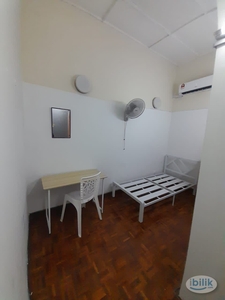 Hard To Find Room With Low Deposit Single Room at Bangsar Baru attach Air-Cond