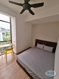 [Kentonmen] Queen Bedroom with Window Available Master Room with Private Bathroom in Jalan Ipoh, KL Near Sentul and LRT Station