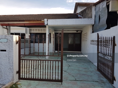 Lorong sri kuantan single storey terrace house for Rent