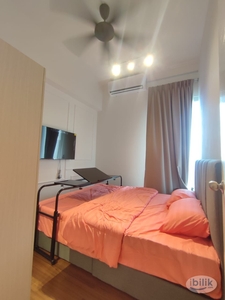 Middle Room at UNA Serviced Apartment, Cheras