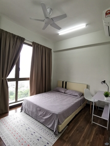 [near Bayan Lepas FTZ/Queensbay/Penang Bridge] Queen Bedroom - LOW Density NEW Condo