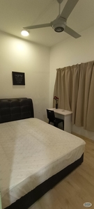 Parkhill residence bukit Jalil near APU male unit middle room for rent