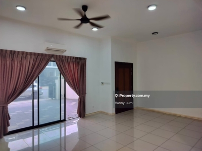 Puchong 16 Sierra 3storey Superlink Partly furnished Gated&Guarded
