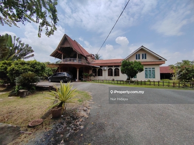 Rumah Banglo Mewah Di Kg Gong Kiat, Kuala Terengganu