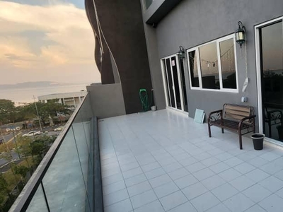 Seaview Facilities View 4 Room For RENT !