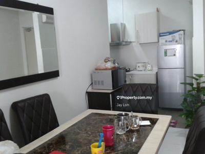 Serviced Apartment, with Balcony & Yard, Freehold