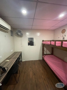 SS15, Subang Jaya Female Unit Attached private Bathroom