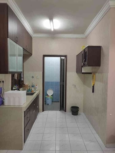 Vista Impiana Apartment / Taman Bukit Serdang / Middle Floor / Renovated / Easy to Access / Rent / Sewa