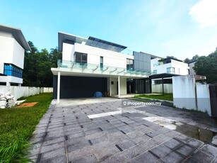 3 storey modern design bungalow with lift