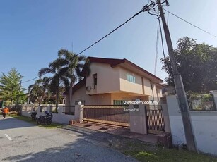 Double Storey Bungalow House For Sale