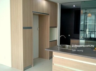 High floor unit with unblock KL view