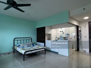 Studio unit for rent Walking distance to Setia City Mall