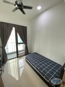 LEFT 1! FREE+Wifi+Utilities+cleaning Female unit medium with balcony at Citizen, Old Klang Road