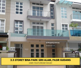 2.5 Storey Bina Park Seri Alam, Pasir Gudang