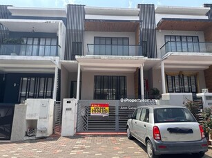3storey House For Sale in Lapangan Perdana / Bandar Seri Botani Ipoh