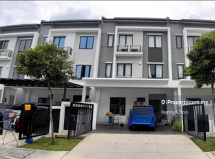 Cheap!! Bank Lelong Auction 3 Storey Terrace Tropicana Heights Kajang