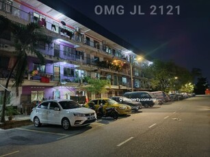 First Floor Taman Kem Flat Port Klang 800sqft 2r1b Corner Unit Sale
