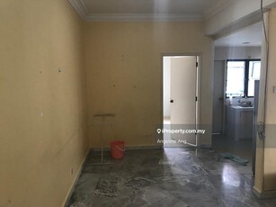 Goodyear Court 9 - Partially Furnished for Sale ( 1st Floor )
