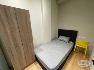 [ONE YEAR DEPOSIT AVAIABLE] COMFORTABLE ROOM