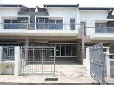 DOUBLE STOREY HOUSE, CAMELLIA RESIDENCE, SEMENYIH FOR SALE
