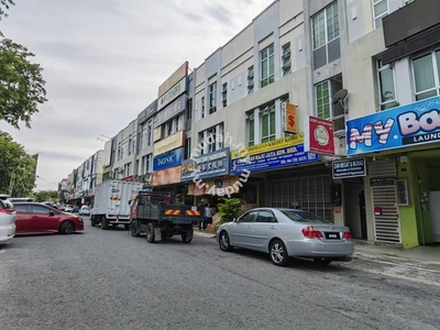 Facing Road 3 Storey Shoplot Taman Rakyat Mergong Alor Setar For Rent